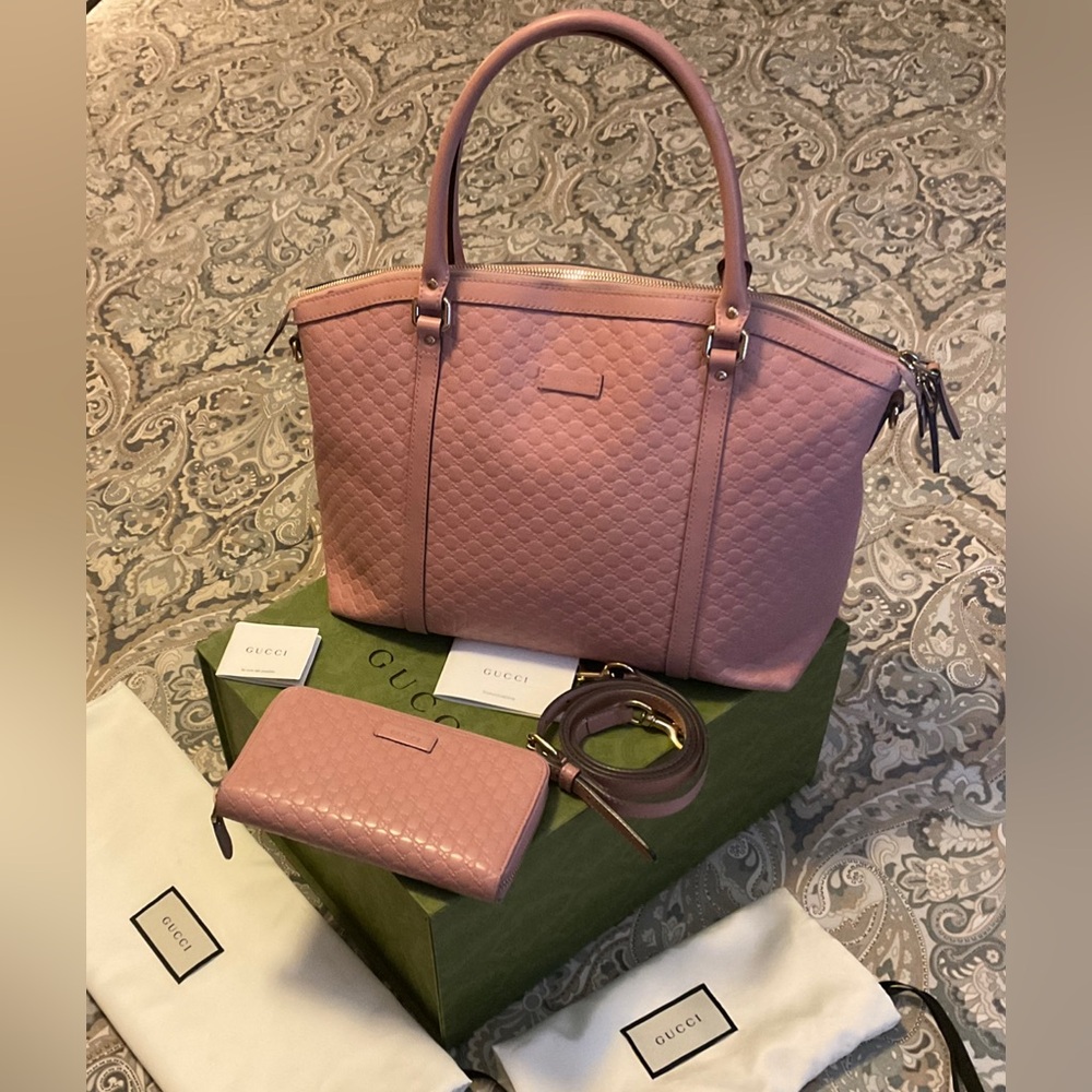 Gucci Guccissima Dome Leather Purse + Gucci Guccissima Continental Wallet